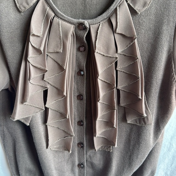 Saks Fifth Avenue taupe brown vintage sweater, size M - Picture 4 of 6